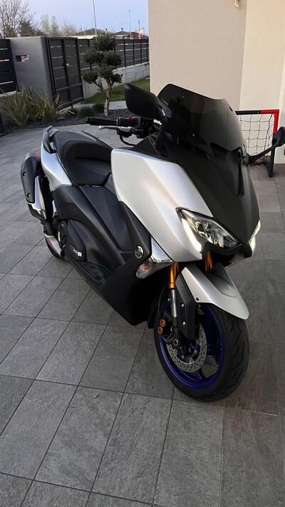 Yamaha T-Max 530 (2017 - 19) usata