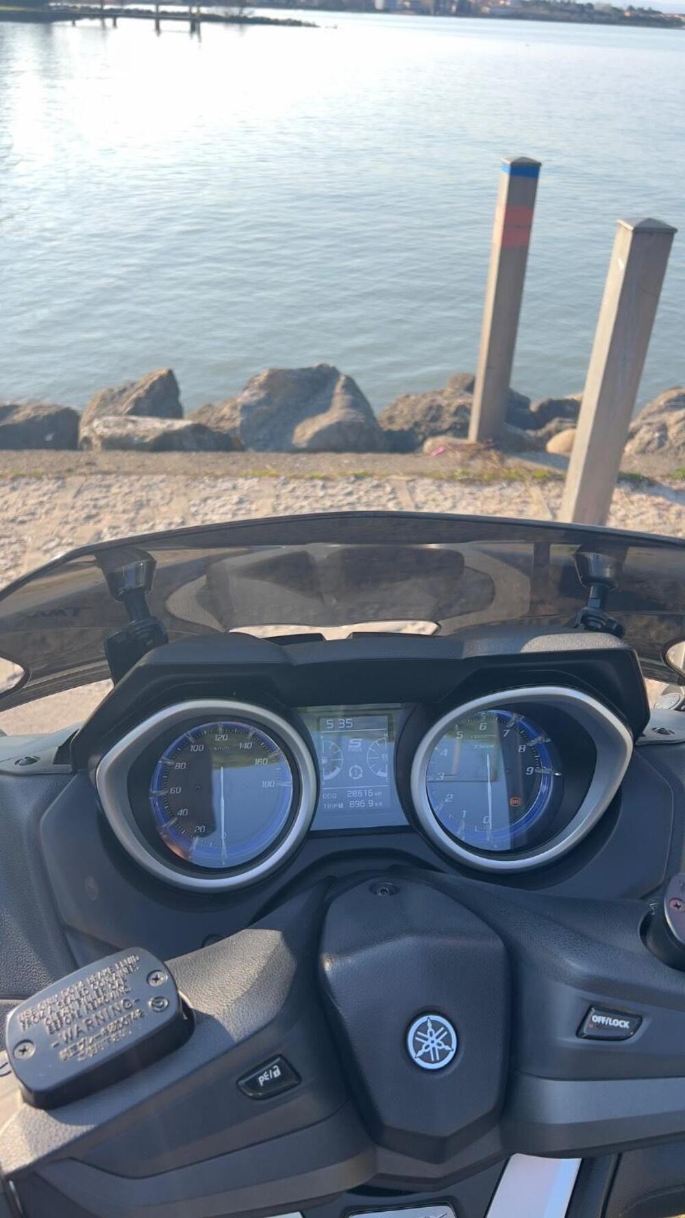 Yamaha T-Max 530 (2017 - 19) (8)