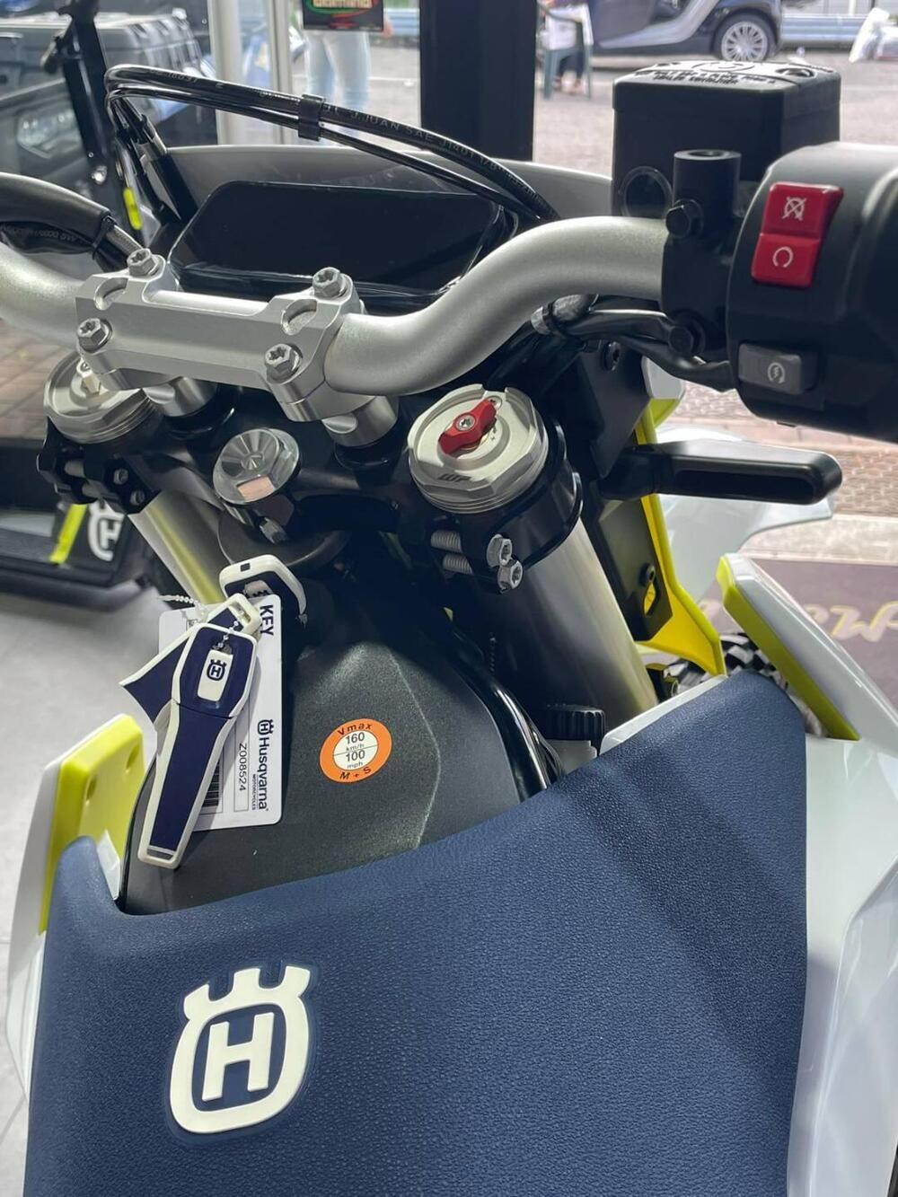 Husqvarna 701 Enduro (2026) (8)