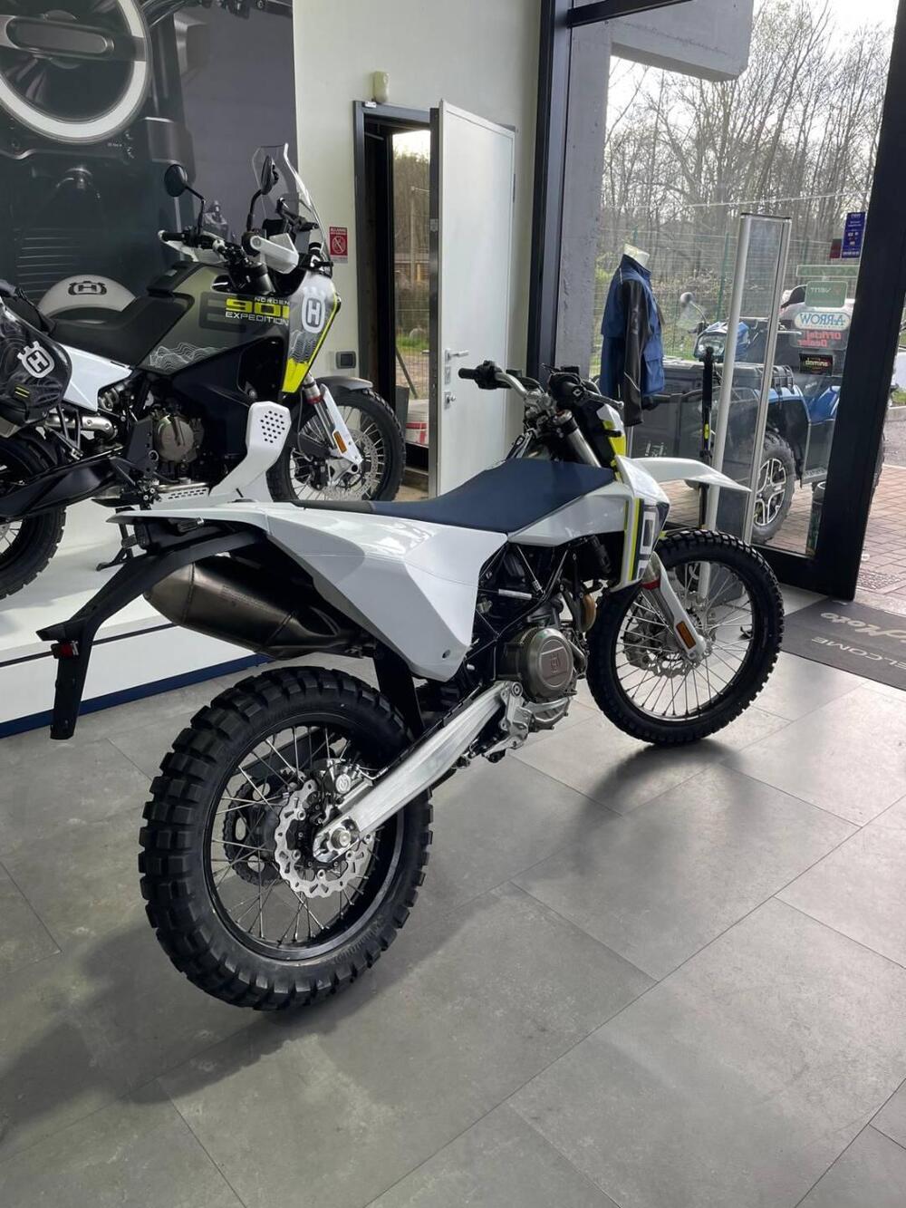 Husqvarna 701 Enduro (2026) (2)