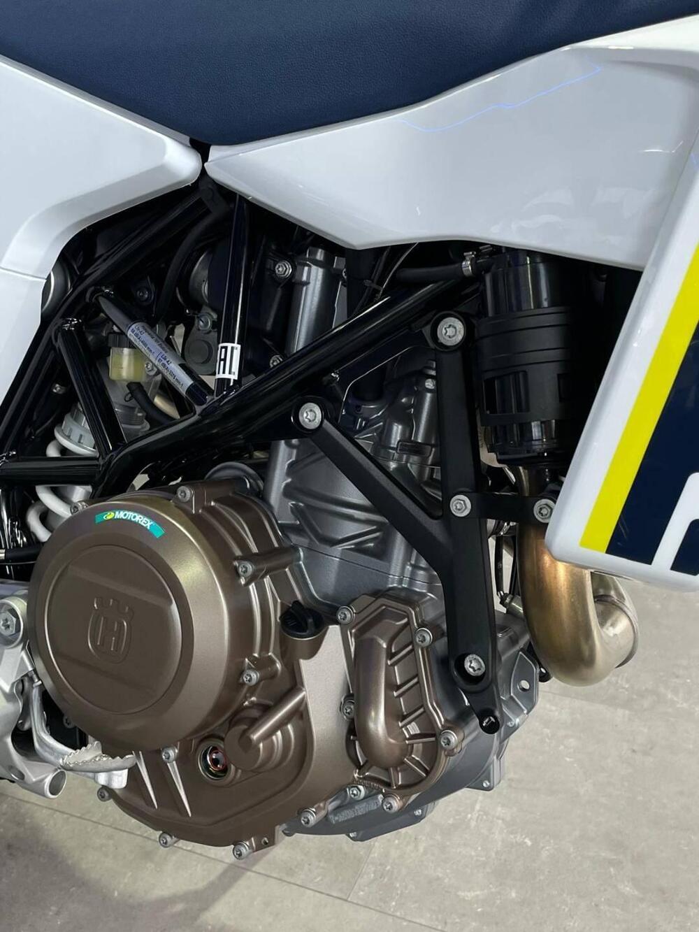 Husqvarna 701 Enduro (2026) (9)