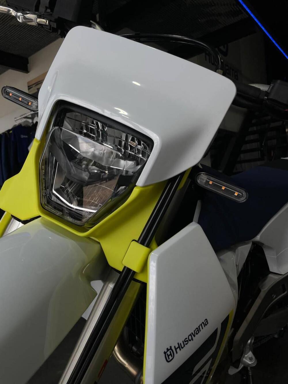 Husqvarna 701 Enduro (2026) (6)