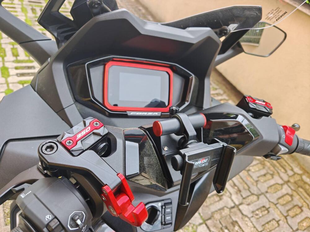Honda Forza 350 Deluxe (2025 - 26) (6)