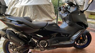 Yamaha T-Max 560 (2022 - 24) usata