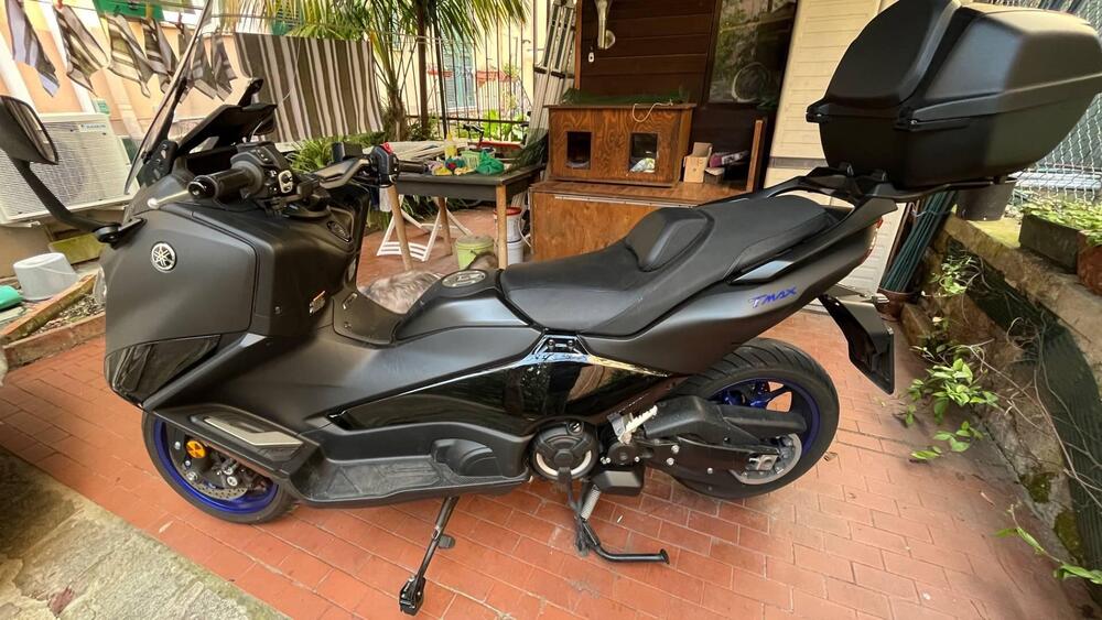 Yamaha T-Max 560 (2022 - 24) (2)