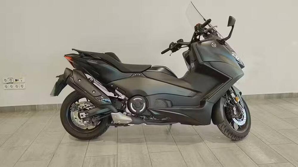 Yamaha T-Max 560 (2022 - 24) (2)
