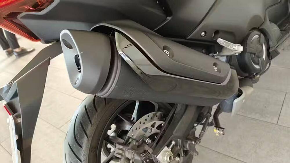 Yamaha T-Max 560 (2022 - 24) (14)