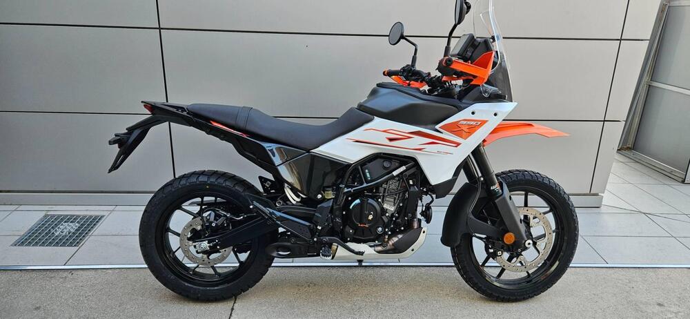 KTM 390 Adventure X (2025 - 26)