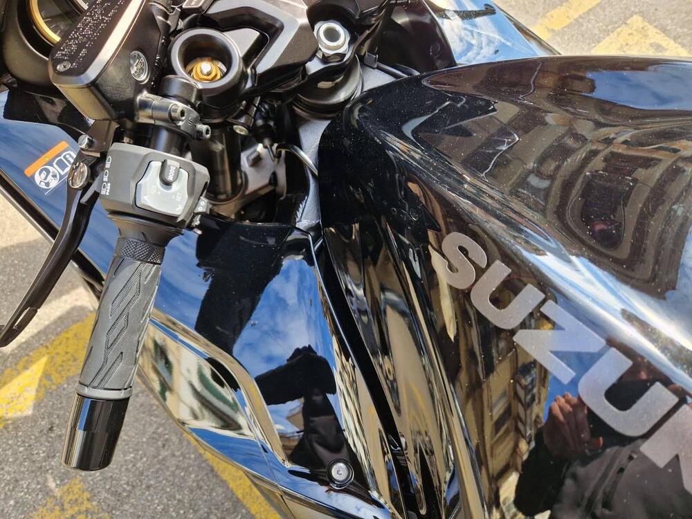 Suzuki GSX 1300 R Hayabusa (2025) (11)