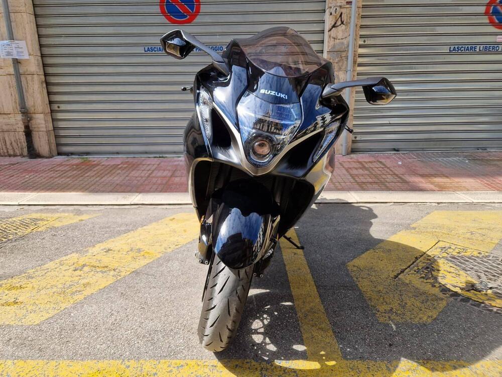 Suzuki GSX 1300 R Hayabusa (2025) (2)