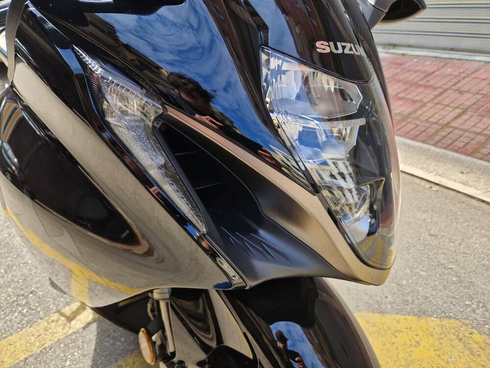 Suzuki GSX 1300 R Hayabusa (2025) (4)