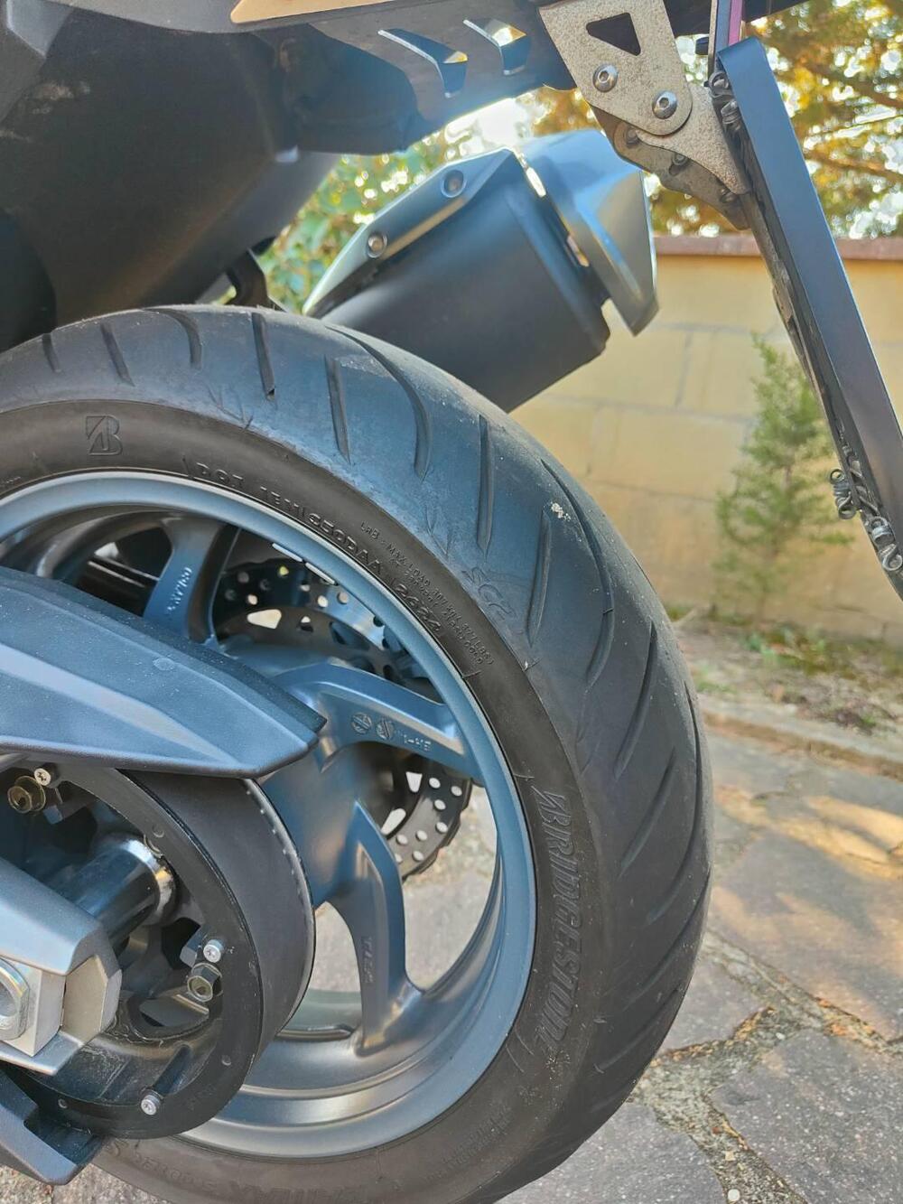 Kymco AK 550 ETS (2021 - 26) (5)