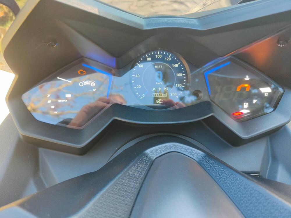 Kymco AK 550 ETS (2021 - 26) (8)