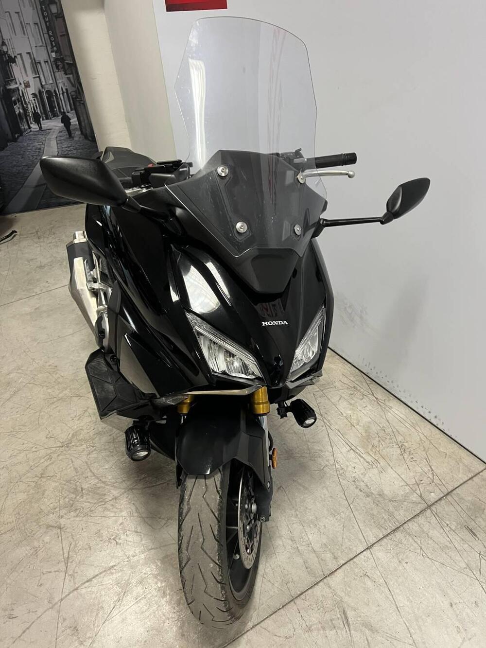 Honda Forza 750 DCT (2021 - 24) (3)