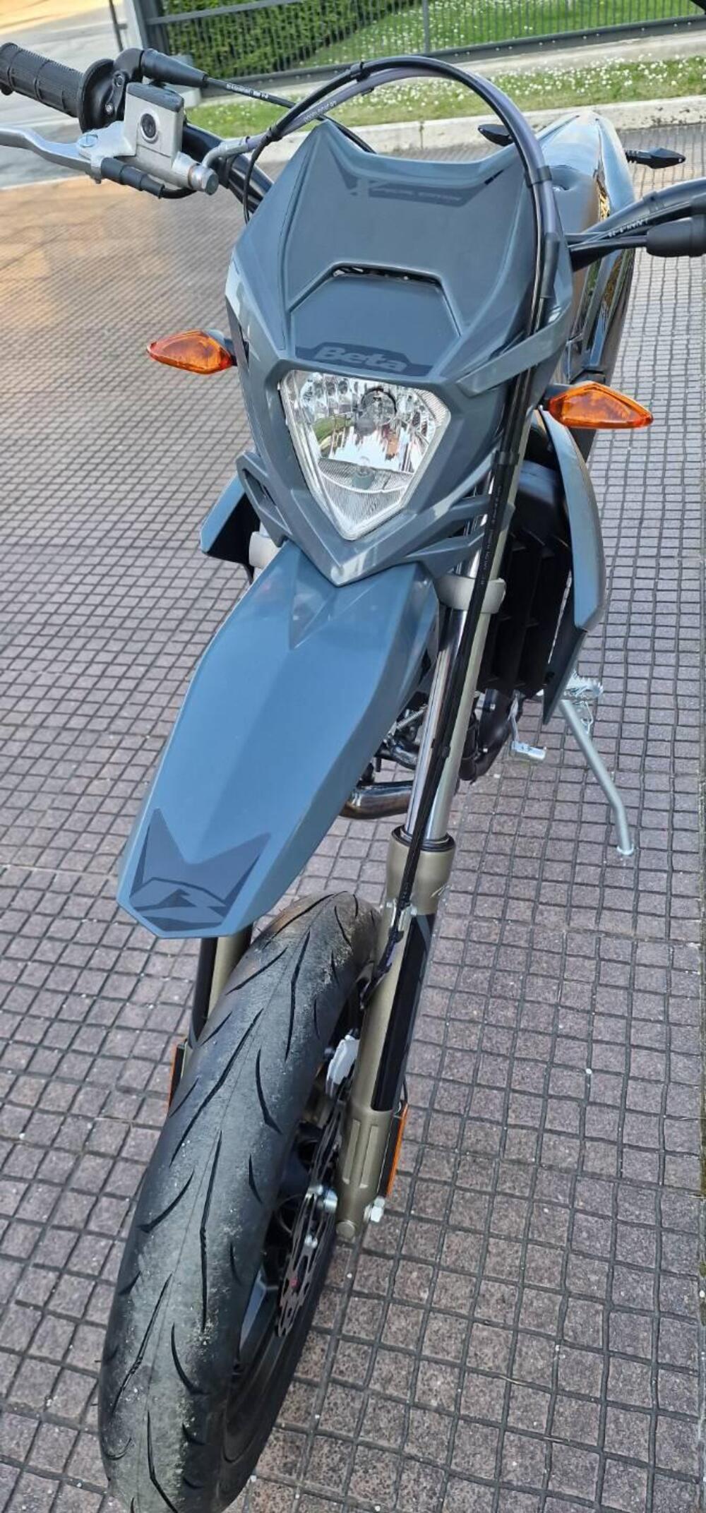 Betamotor RR 50 Motard - X Special Edition (2024 - 26) (4)