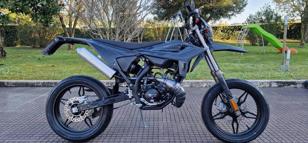 Betamotor RR 50 Motard - X Special Edition (2024 - 26) (5)