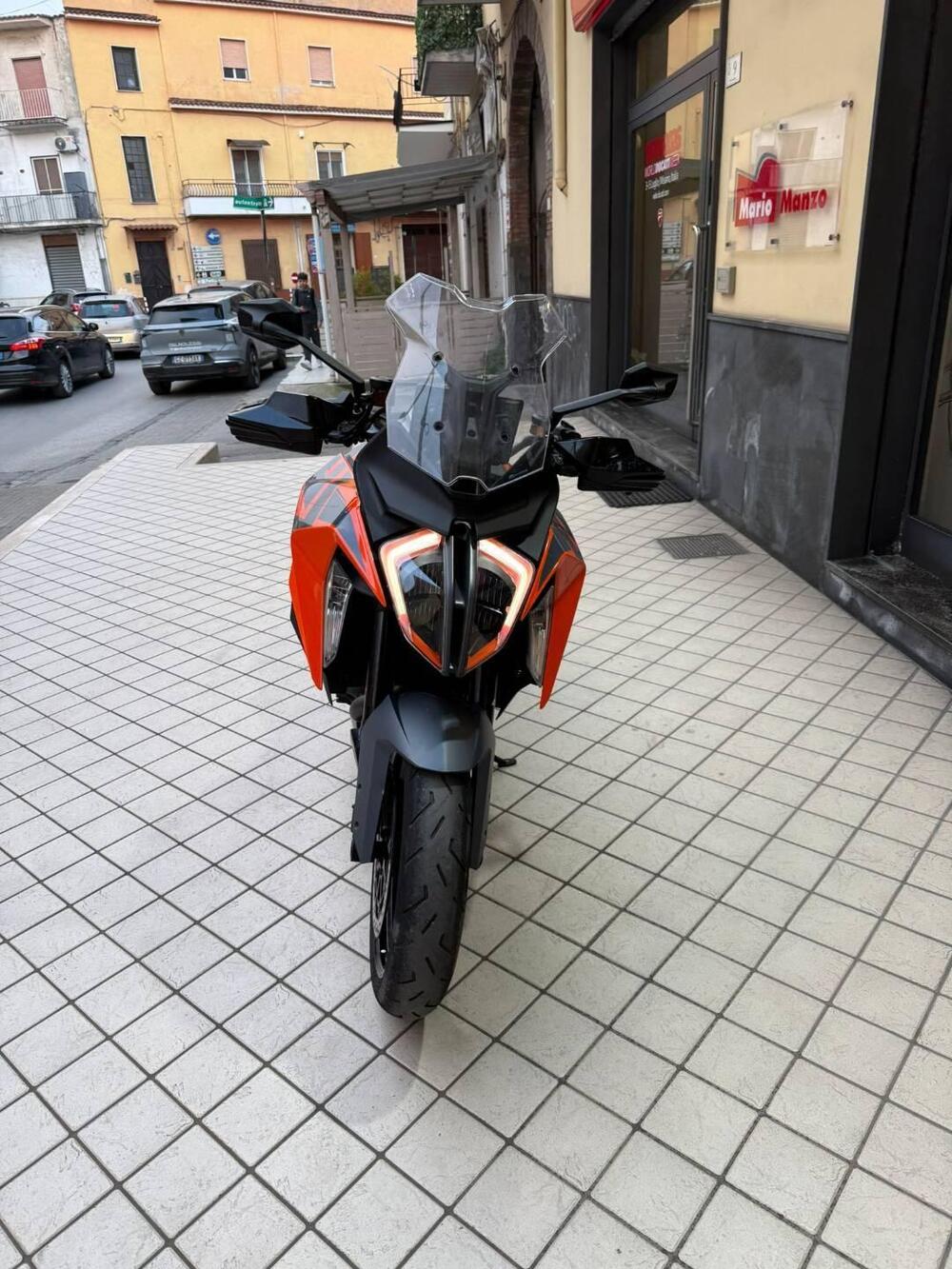 KTM 1290 Super Duke GT (2022 - 25) (2)