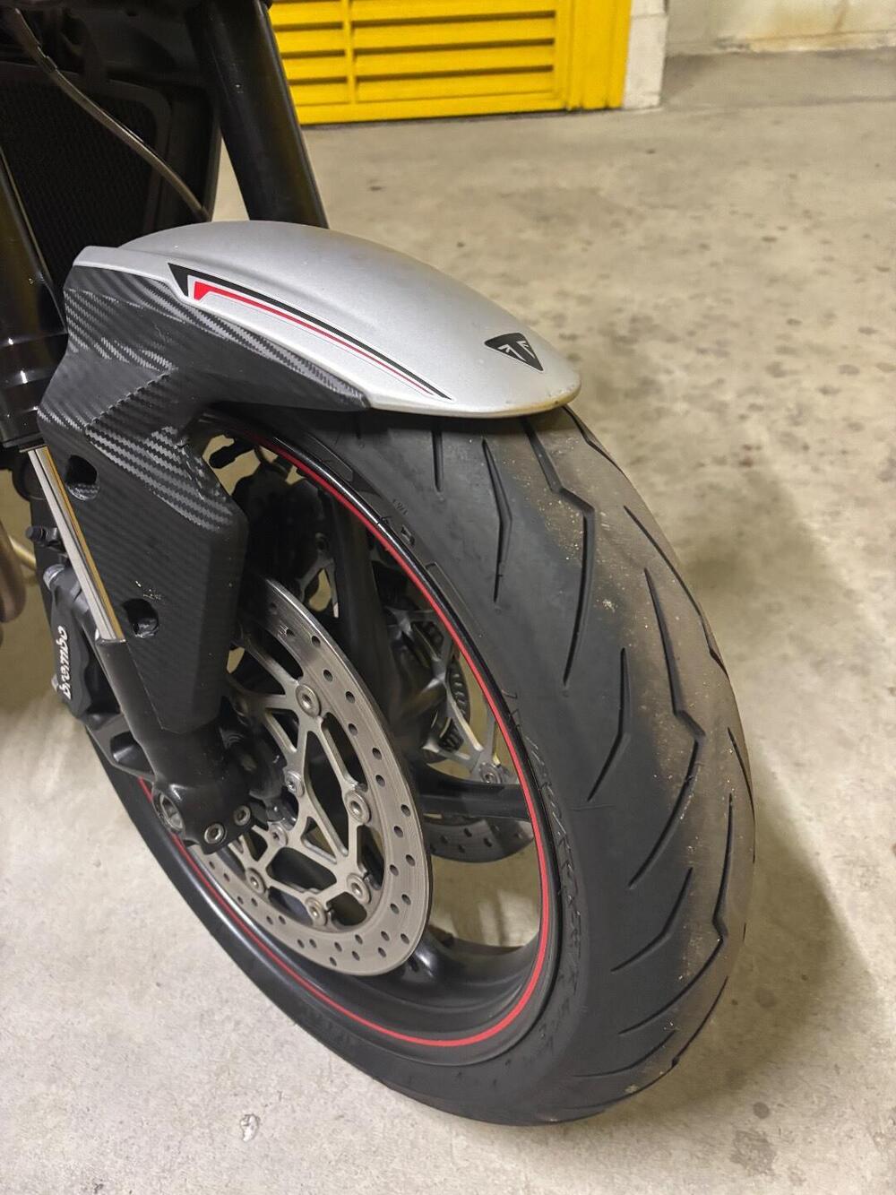 Triumph Street Triple R (2017 - 20) (5)