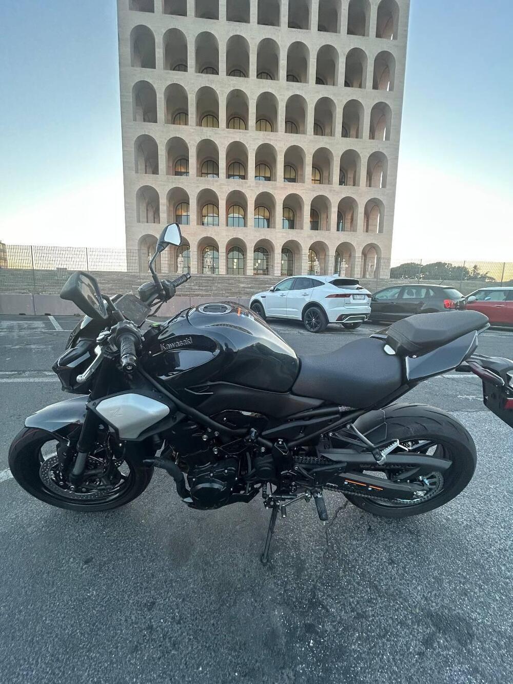 Kawasaki Z 900 (2025 - 26) (10)