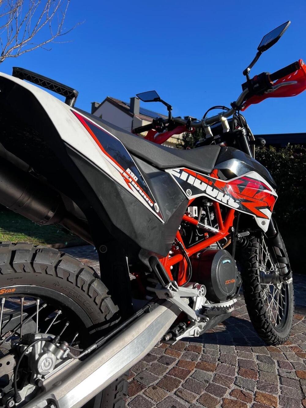 KTM 690 Enduro R (2012 - 17) (2)