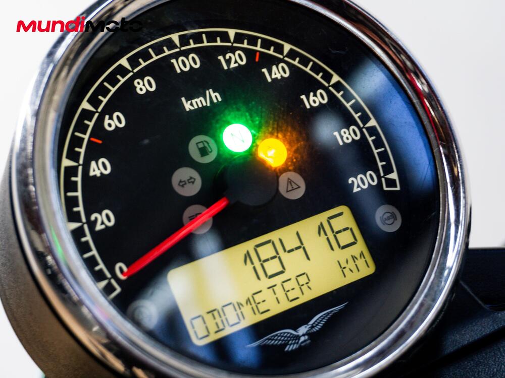 Moto Guzzi V7 III Stone (2017 - 20) (12)