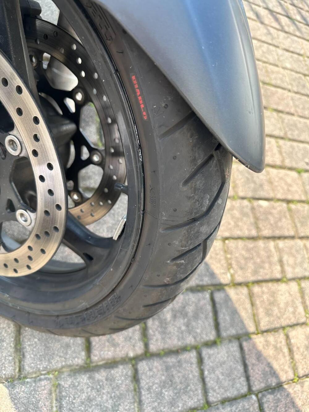 Suzuki GSR 600 (2006 - 11) (5)