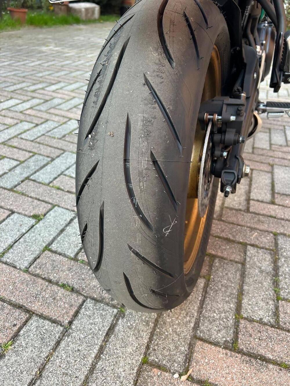 Kawasaki Z 650 RS (2022 - 24) (6)