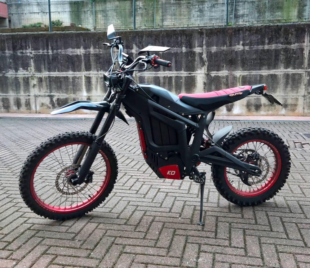 Talaria Moto Sting TL4000 R L1e (2023 - 26) (2)