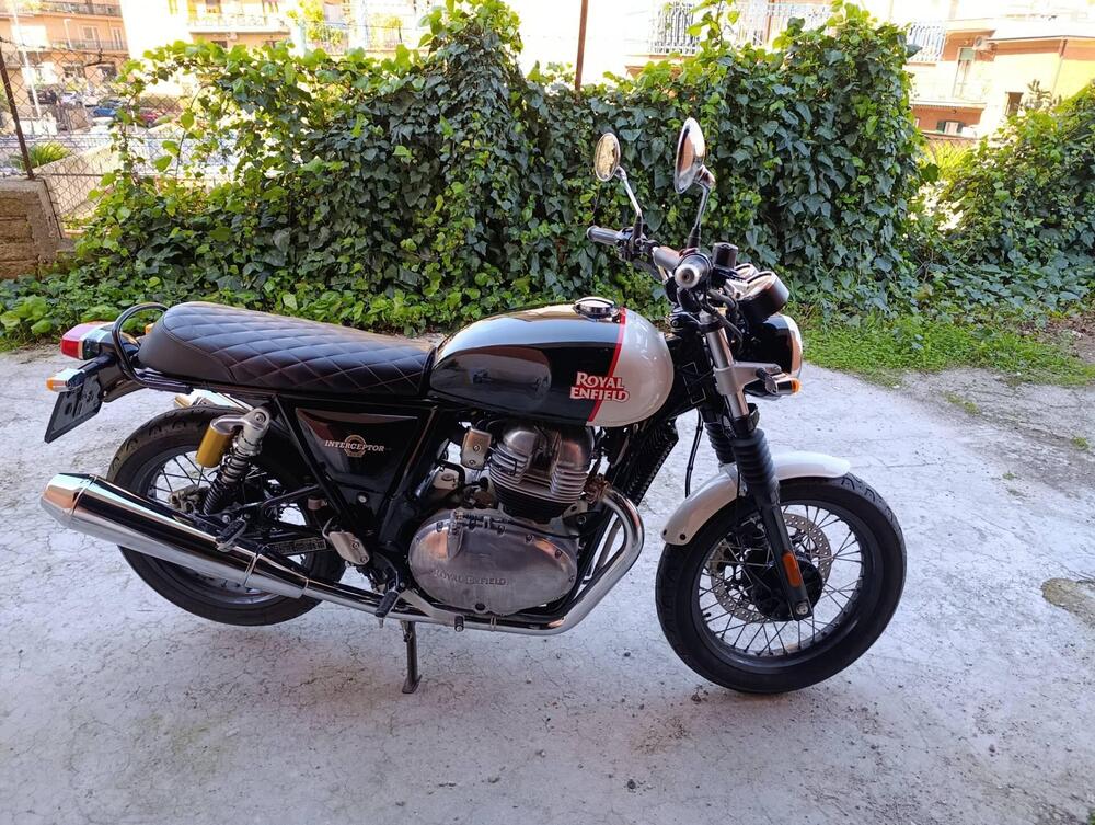 Royal Enfield Interceptor 650 (2021 - 26) (2)