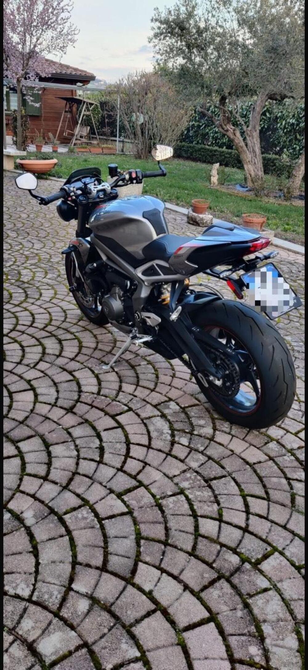 Triumph Street Triple RS (2020 - 22) (2)