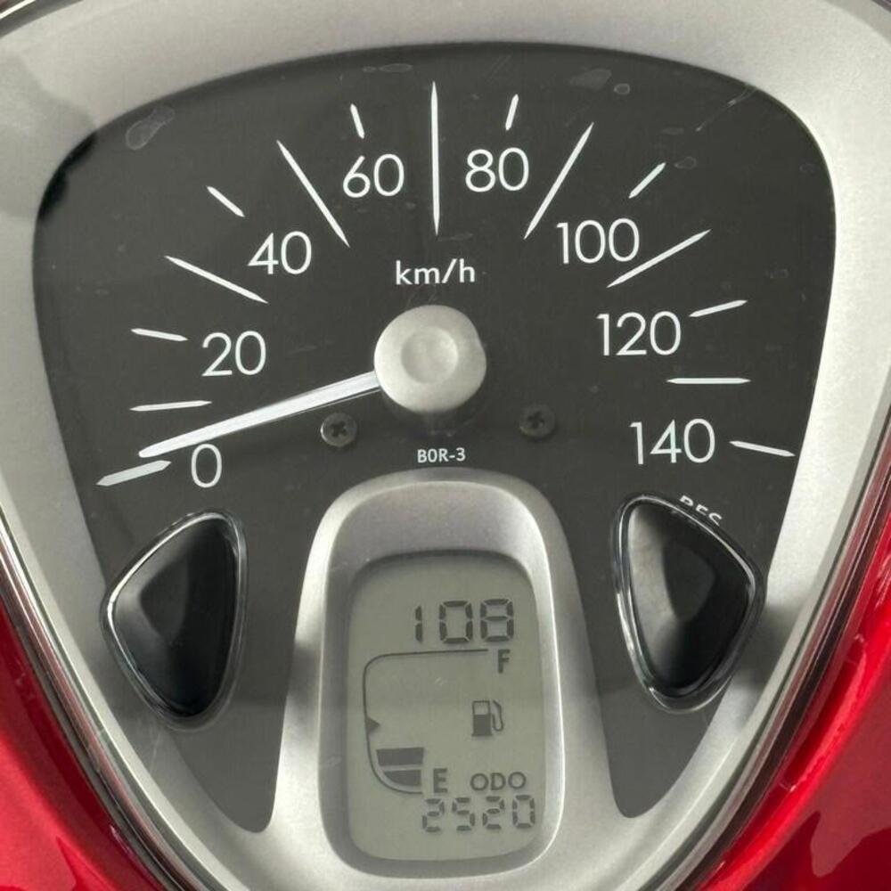 Yamaha D'Elight 125 (2021 - 26) (6)