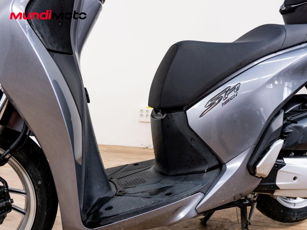 Honda SH 150i ABS (2013 - 16) (9)