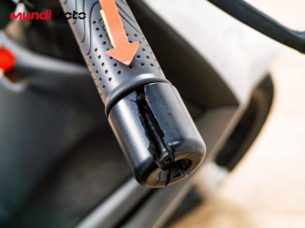 Piaggio Beverly 350 SportTouring ie ABS (2011 - 17) (20)