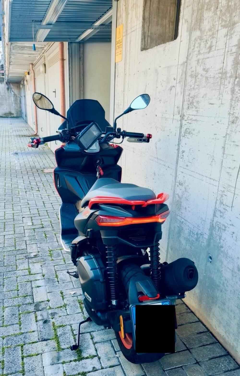 Aprilia SR GT 200 Sport (2022 - 24) (4)