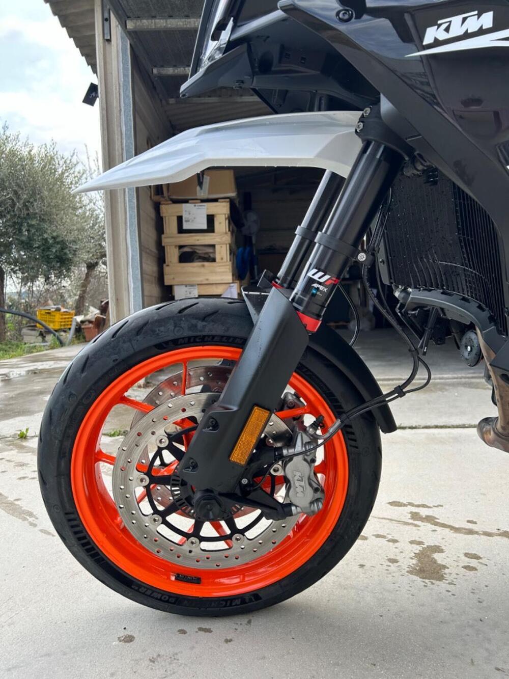 KTM 890 SMT (2023 - 25) (7)