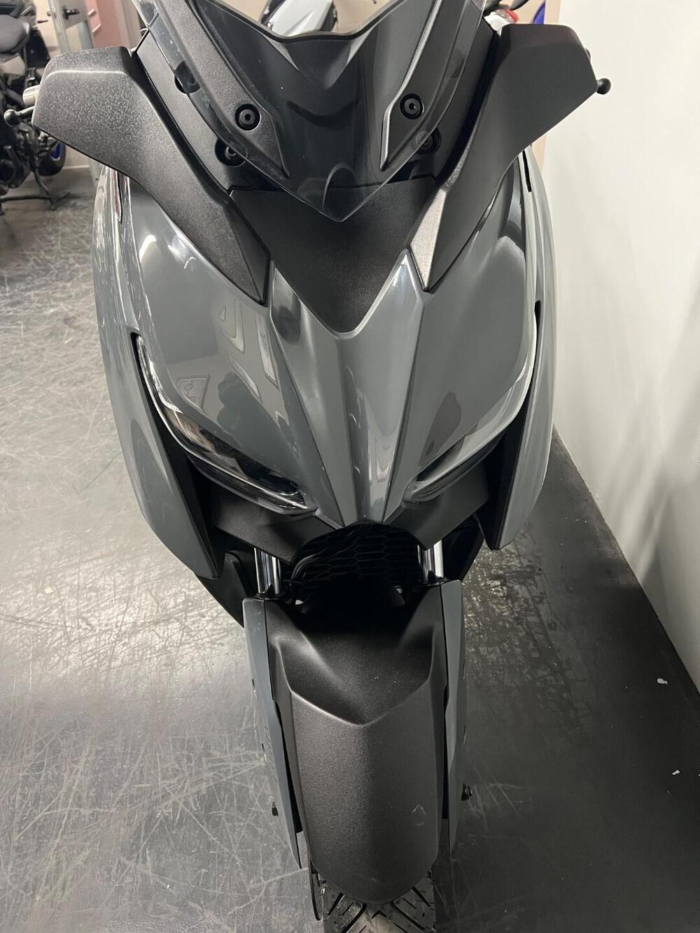 Yamaha X-Max 300 Tech Max (2021 - 24) (3)