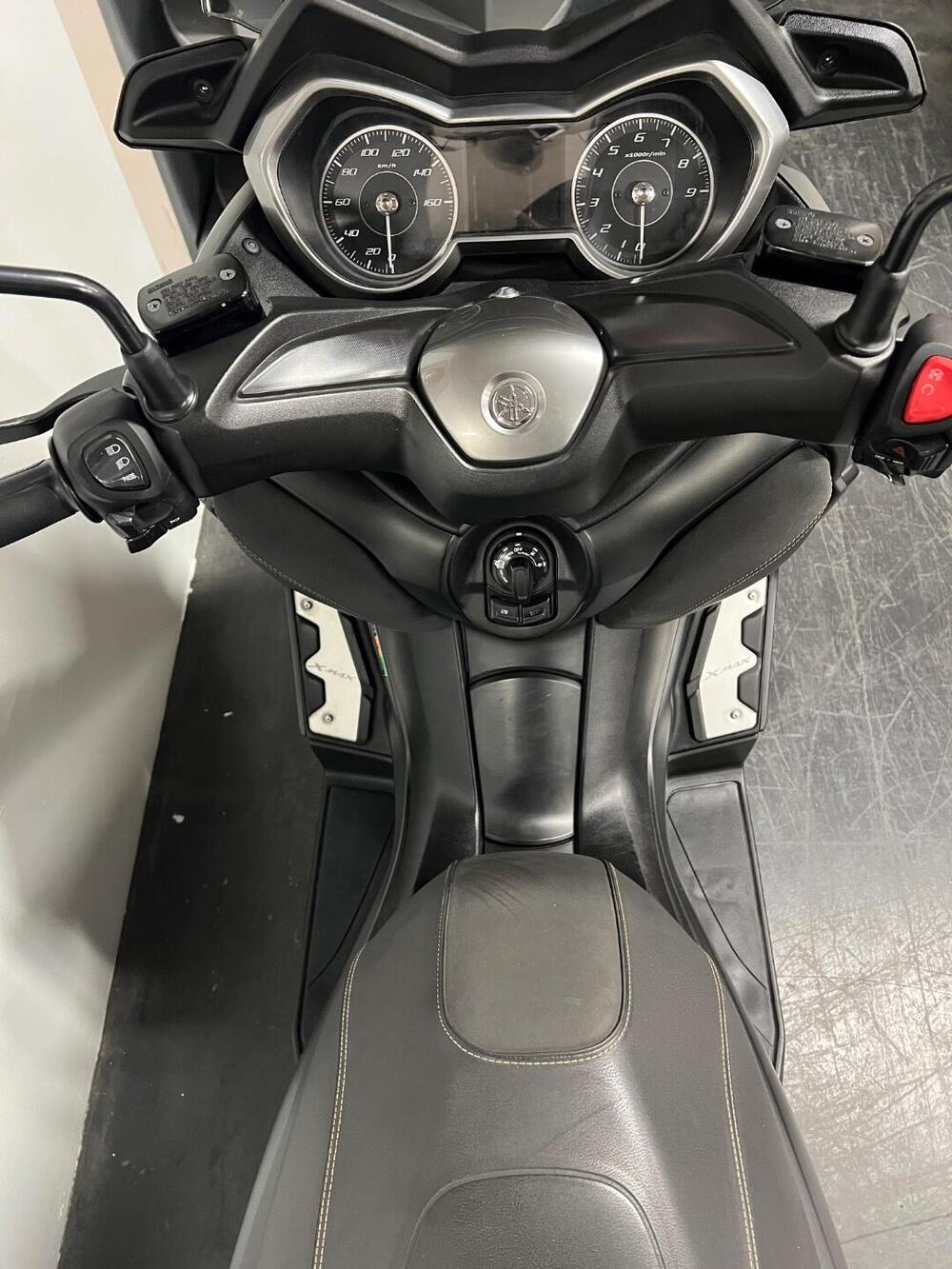 Yamaha X-Max 300 Tech Max (2021 - 24) (8)