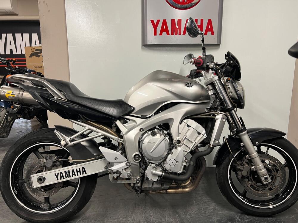 Yamaha FZ6 (2004 - 07)