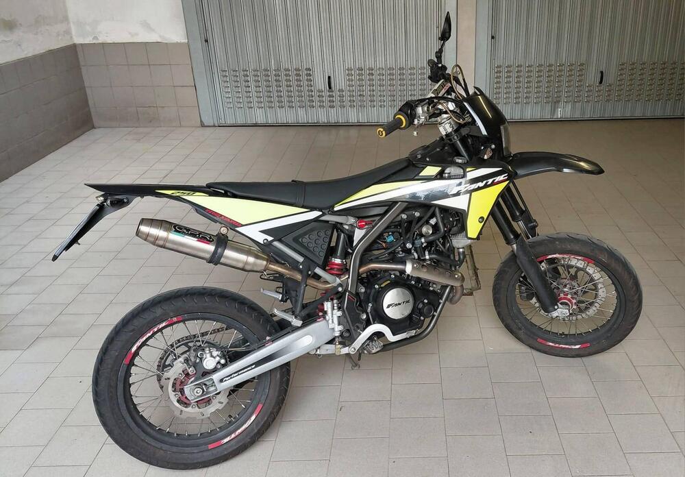 Fantic Motor Motard 125 Performance 4t (2020) (3)