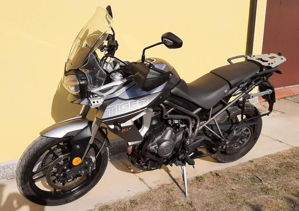 Triumph Tiger 800 XRt (2018 - 20) (2)