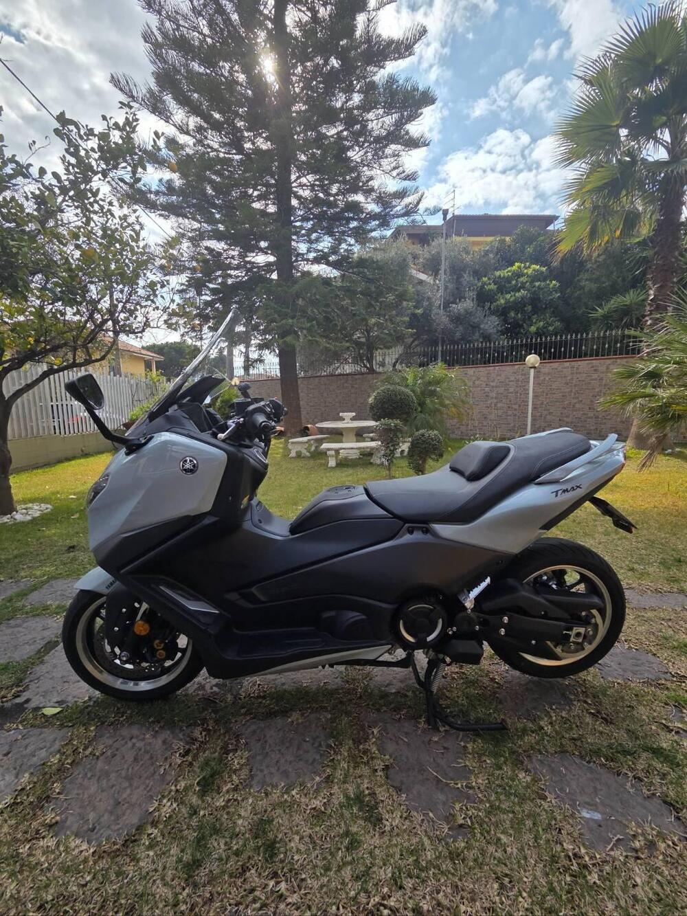 Yamaha T-Max 560 Tech Max (2025 - 26)