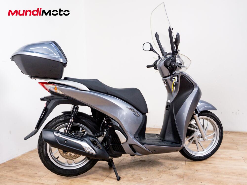 Honda SH 150i ABS (2013 - 16) (3)