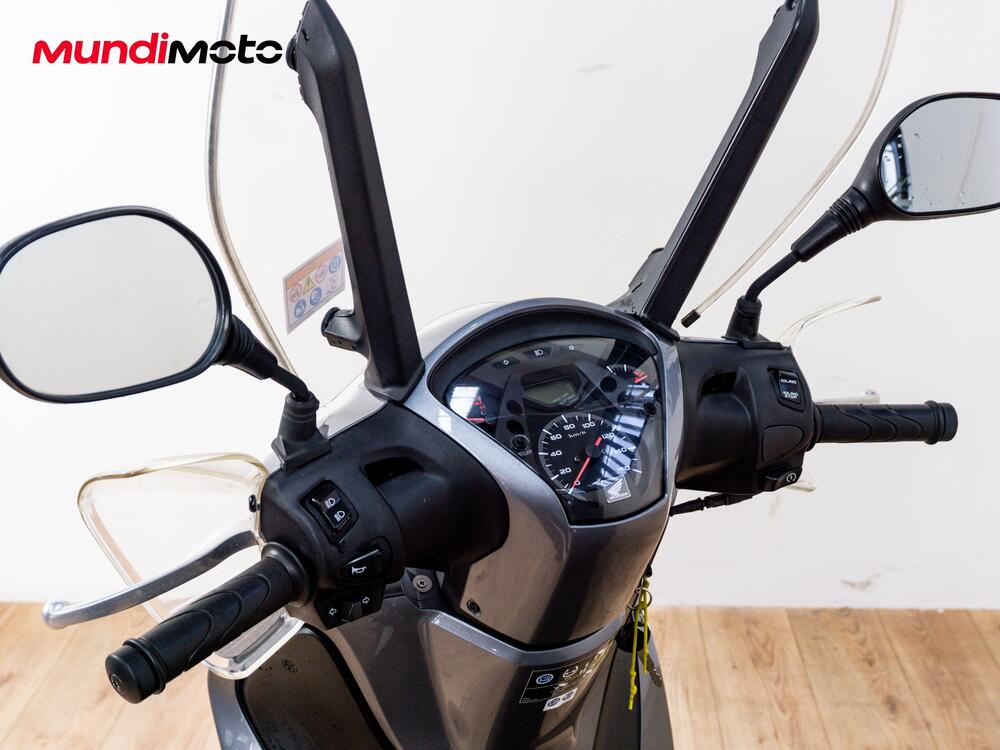 Honda SH 150i ABS (2013 - 16) (11)