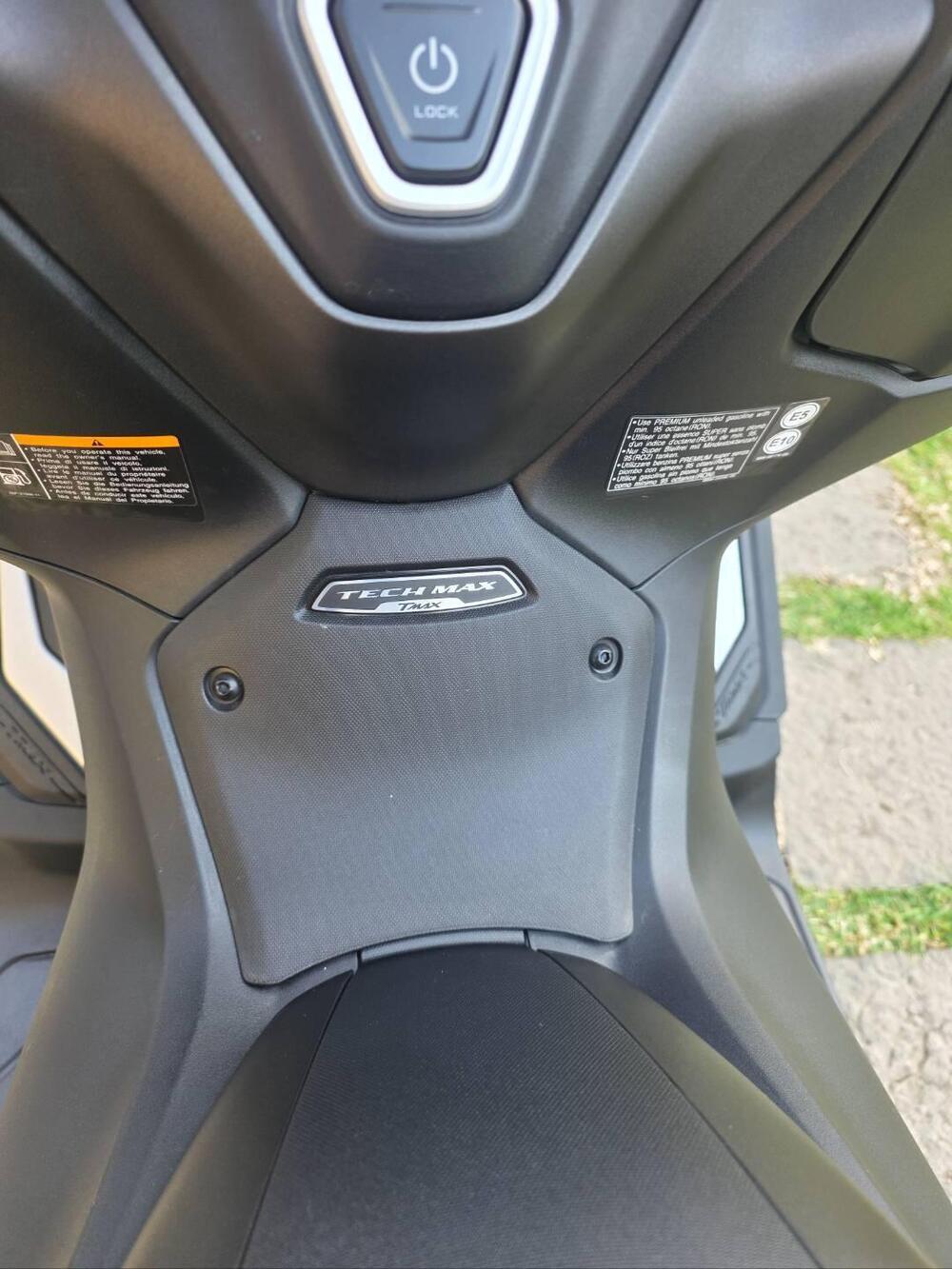 Yamaha T-Max 560 Tech Max (2025 - 26) (5)