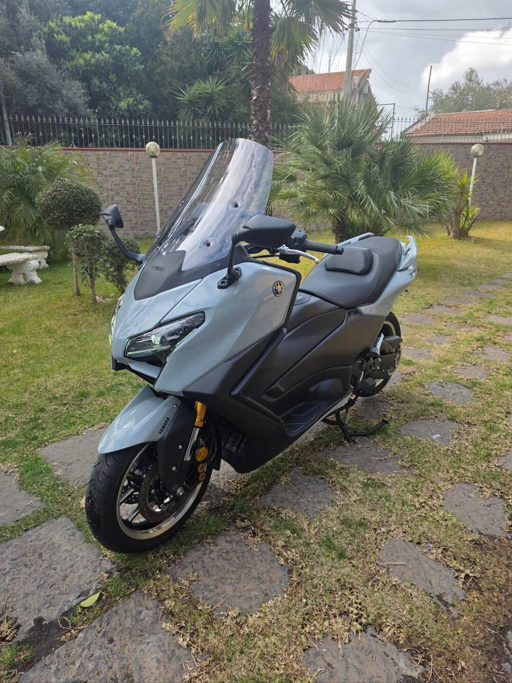 Yamaha T-Max 560 Tech Max (2025 - 26) (6)