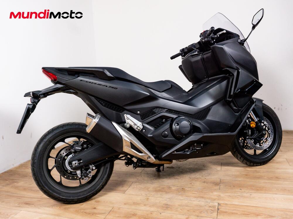 Honda Forza 750 (2025 - 26) (3)