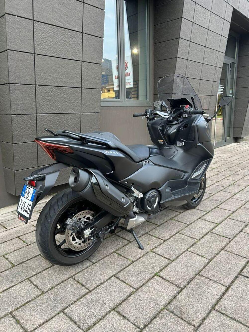 Yamaha T-Max 560 (2022 - 24) (3)
