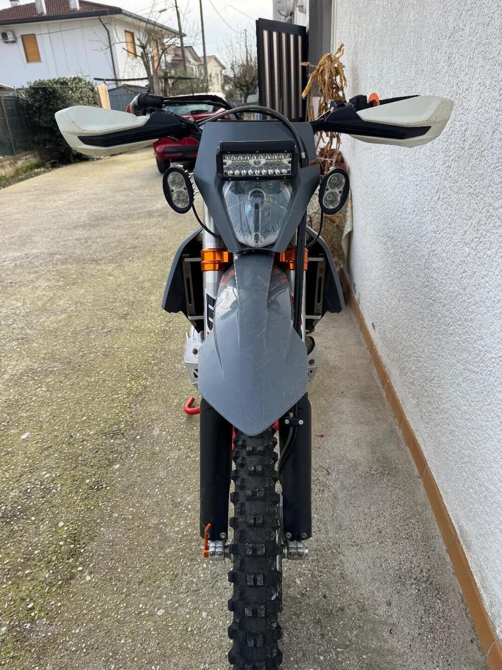 KTM 300 EXC E Six Days TPI (2019) (4)