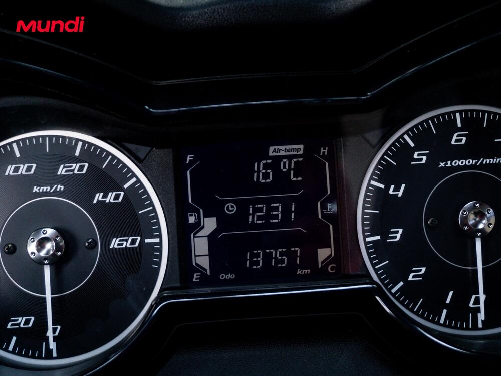 Yamaha X-Max 300 Tech Max (2020) (12)