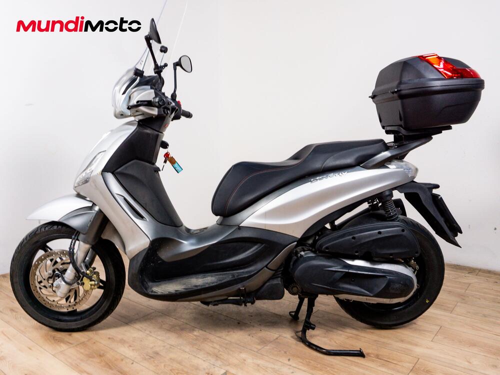 Piaggio Beverly 350 SportTouring ie ABS (2011 - 17) (5)